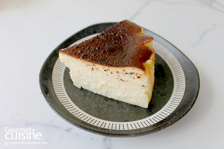 ชิมชีสเค้กหน้าไหม้รสละมุน @Baking neww