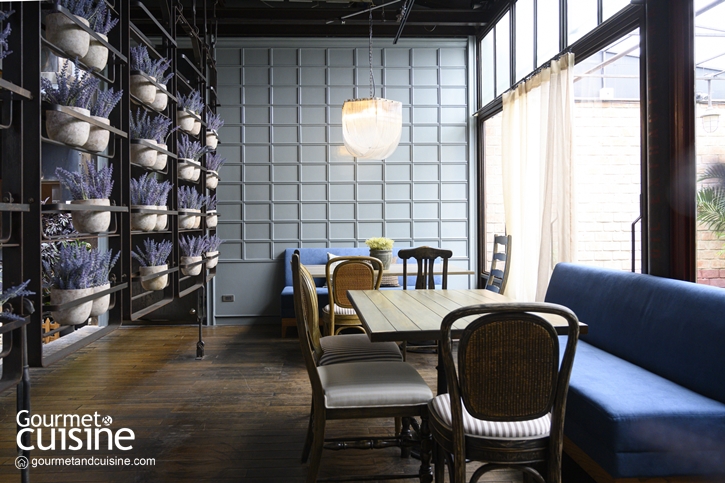 Maison Bleue คาเฟ่ฝรั่งเศสสุดรื่นรมย์เปิดใหม่ ซอยสุขุมวิท 24