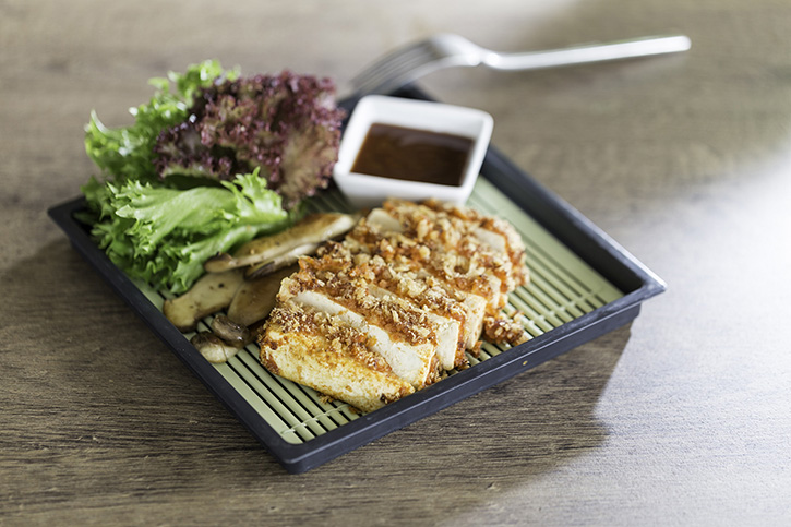 คาเฟ่ แคนทารี ร่วมส่งเสริมเทศกาลถือศีลกินผัก อิ่มท้องพร้อมอิ่มบุญ กับ 2 เมนูเจสุดพิเศษ