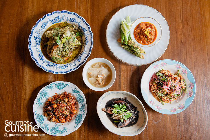อาหารไทยในความทรงจำที่ ร้านอักษร