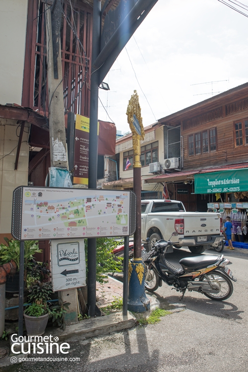 เดินเล่นตลาดเก่าริมน้ำเพชรบุรี ถ่ายภาพ Street Art แวะกินช้าวแช่ตำรับเมืองเพชร