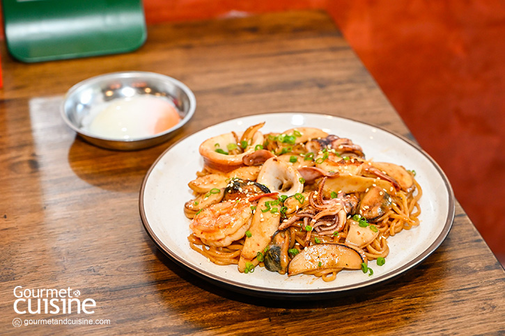 MHAN - หมาน ร้านอาหารเอเชียนสตรีทฟู้ดจากเชียงใหม่ มาเปิดบ้านหลังใหม่แล้ว ย่านสะพานควาย