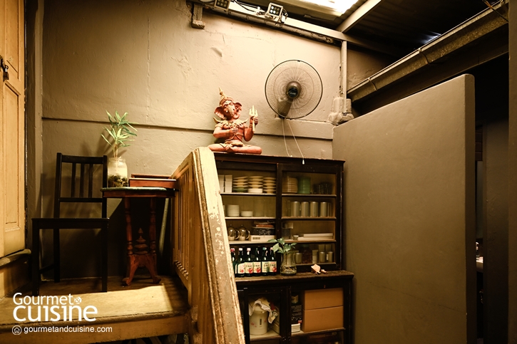 โรงน้ำชามิตรามิตร ร้านเก่าสุดคลาสสิกบนถนนพระอาทิตย์