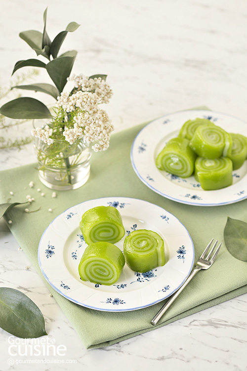 ขนมชั้นใบเตยโรล เนื้อหนึบหนับ หวานหอมมัน