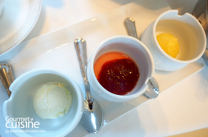 จากผลงานศิลปะสู่ความอร่อย “Summery Dream Afternoon Tea” ที่โรงแรมสยามเคมปินสกี้