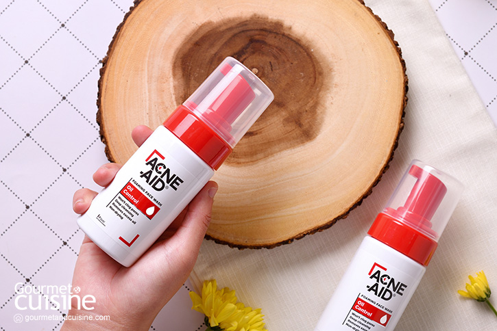 รีวิวโฟมล้างหน้าสำหรับผิวมัน Acne-Aid Foaming Face Wash Oil Control