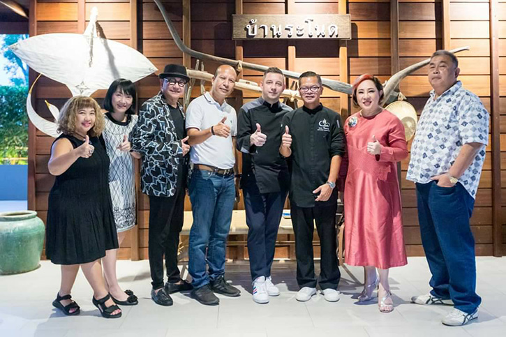 “สะหวา” จับมือเชฟหนุ่ม ธนินทร มิชลิน 1 ดาว และ Yannis Janssens จัดดินเนอร์มื้อพิเศษ “Savouring Singora” 4 Hands Michelin Star Chef Dinner