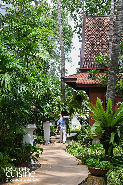 Staycation ใกล้กรุงที่ ‘อวานี พัทยา รีสอร์ท (Avani Pattaya Resort)’ กับ 4 พิกัดของกินรอบ ๆ หลากสไตล์