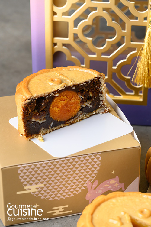 มูนเค้กมงคลกับตำนานกระต่ายบนดวงจันทร์ Handcrafted Mooncakes by YÀO