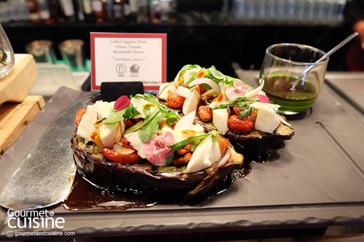 ชวนไปกินซันเดย์บรั๊นซ์ (Sunday Brunch) อร่อยสุดคุ้มที่ The District Grill Room & Bar