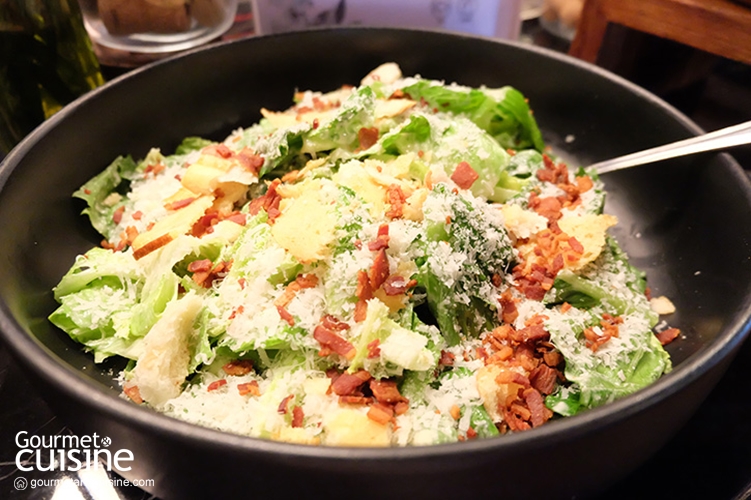 ชวนไปกินซันเดย์บรั๊นซ์ (Sunday Brunch) อร่อยสุดคุ้มที่ The District Grill Room & Bar