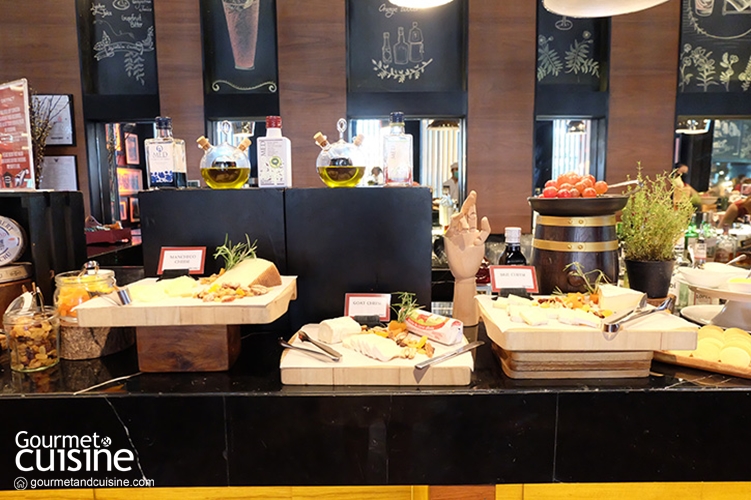 ชวนไปกินซันเดย์บรั๊นซ์ (Sunday Brunch) อร่อยสุดคุ้มที่ The District Grill Room & Bar