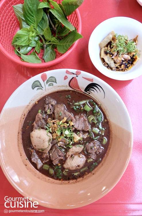 อองเตี๋ยว ซอยอารีย์ ร้านเก๋วยเตี๋ยวเรือรสเด็ดจากอองตอง