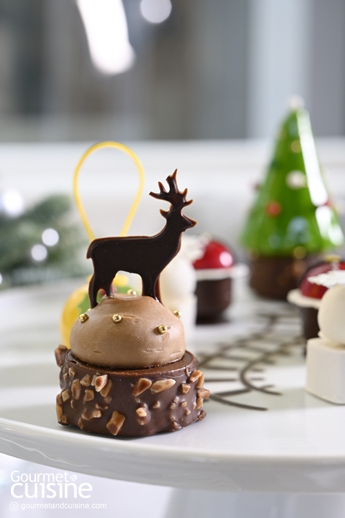 จิบ Festive Afternoon Tea ฉลองคริสต์มาสบนขบวนรถไฟ ที่ Park Hyatt Bangkok