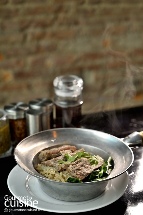 ’26 ยี่สับหลก’ มรดกแห่งรสชาติจาก ‘ก๋วยเตี๋ยวเนื้อนายโส่ย’ ของเชฟตี๋-นภัทรและคุณพึ่ง-ณัฐพร