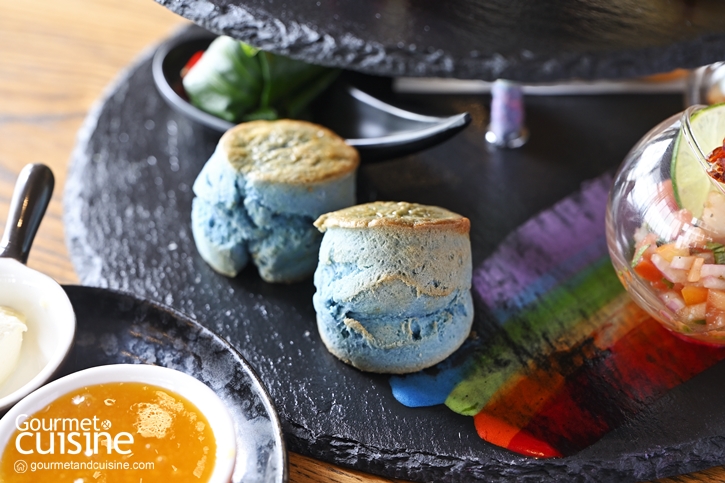 ฉลองเดือนแห่งสายรุ้งด้วย Spectrum of Colours Afternoon Tea