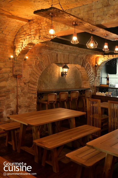 Taburete ร้านอาหารสเปนสไตล์โฮมคุก ย่านศาลาแดง