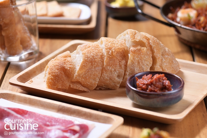 Taburete ร้านอาหารสเปนสไตล์โฮมคุก ย่านศาลาแดง