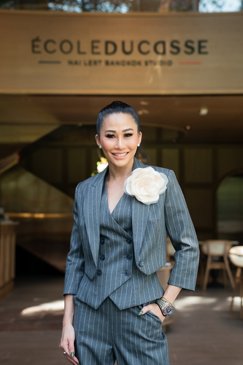 เปิดสตูดิโอพูดคุยกับ 3 ผู้ร่วมก่อตั้ง โรงเรียน เอกอล ดูคาส – นายเลิศ กรุงเทพ สตูดิโอ
