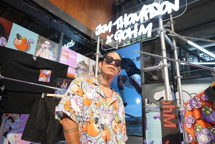 สลัดภาพแบรนด์ผ้าไหม! Jim Thompson x GOH M เปิดคอลเลกชันสุดเซอร์ไพรส์ ผลงานคอลแลบ “โก๋เอ็ม” ครีเอตลวดลายสุดยูนีค