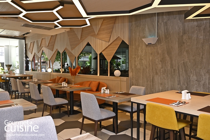 PARKROYAL SUITES BANGKOK (BTS นานา) เก็บกระเป๋าไปพักในโรงแรมกลางใจเมือง