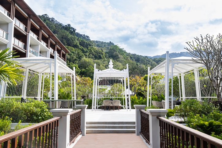 InterContinental Phuket Resort ท่องสวรรค์แห่งภูเก็ตกับจุดหมายปลายทางสุดลักซ์ซัวรีริมหาดกมลา