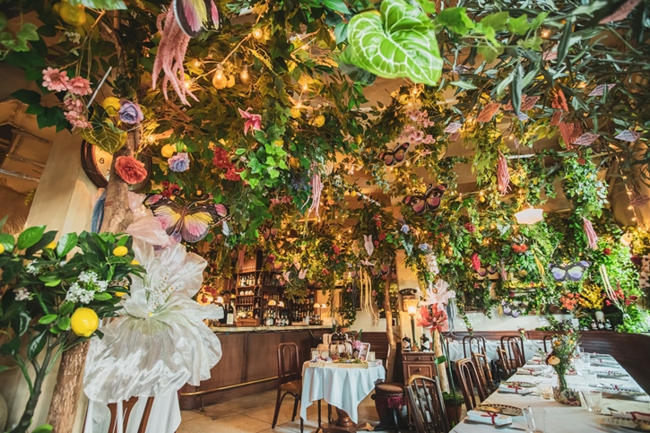 มิติใหม่แห่งความสดชื่น จาก Hendrick’s Flora Adora
