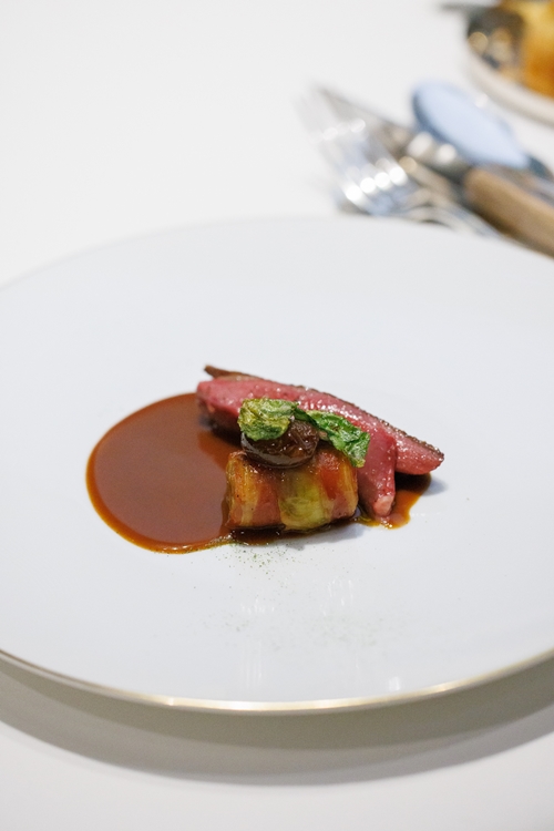 ลิ้มลอง “Menu Voyage” เมนูใหม่แห่งฤดูใบไม้ร่วงจาก Blue by Alain Ducasse