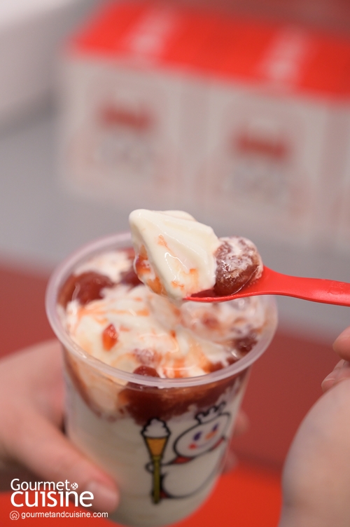 MIXUE ร้านไอศกรีมตุ๊กตาหิมะสุดปังจากเมืองจีน สาขา CentralWorld