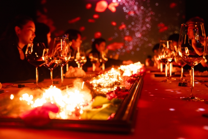 ARTLICIOUS x LE LAPIN Bangkok ชวนสัมผัส Immersive Experience Fine Dining ภายใต้คอนเซ็ปต์ละครประกอบมื้ออาหาร “ร้อยรสบุพเพสันนิวาส”