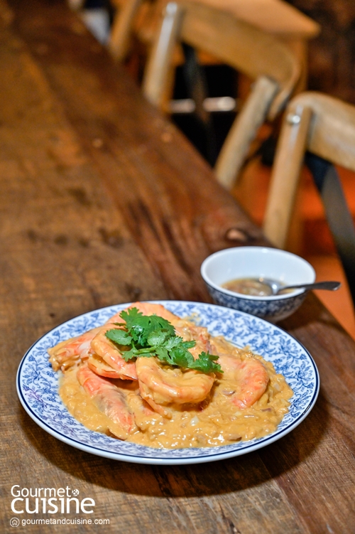 บ้านนวล ถนนเฟื่องนคร บ้านหลังใหม่ของร้านอาหารไทยคิวยาว มอบมวลความอร่อยได้ยิ่งกว่าเดิม