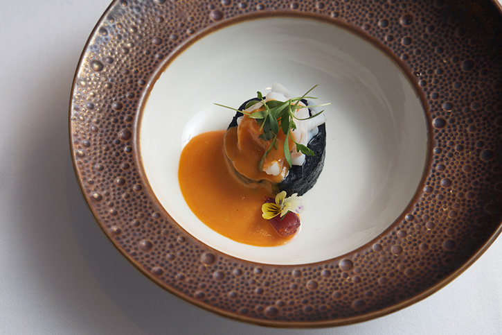“From Michelin Stars to Samui Skies” สันติบุรี เกาะสมุย ชวนเปิดประสบการณ์อาหารใต้ระดับมิชลิน 2 ดาวครั้งแรก