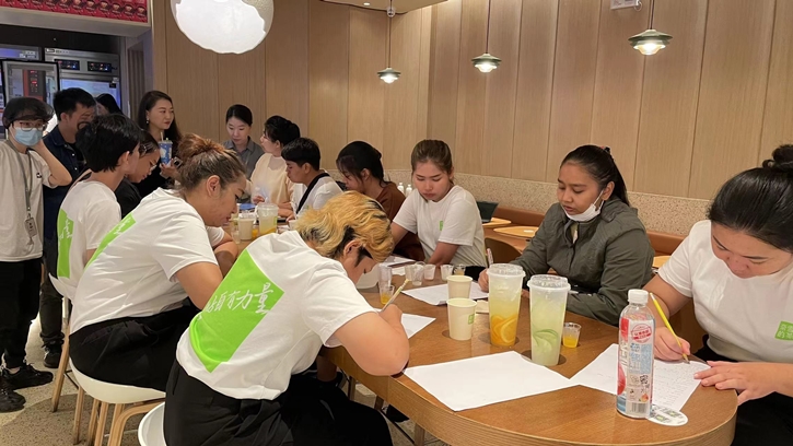 ครั้งแรกในไทย!! Naixue แบรนด์ชาจีนชื่อดัง บุกเปิดร้านแห่งแรก สร้างปรากฏการณ์ต่อคิวยาวเหยียดที่เอ็มสเฟียร์