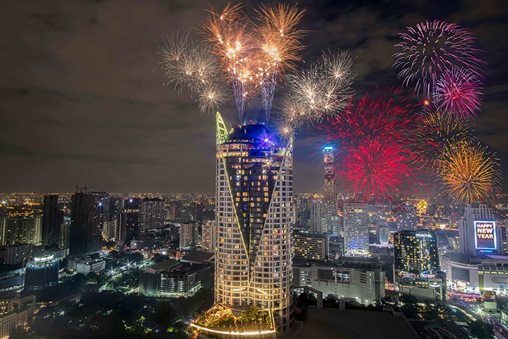 เคาท์ดาวน์ฉลองปีใหม่ เช็คอินโรงแรม ชมวิวพลุกลางกรุง ที่เซ็นทาราแกรนด์ฯ เซ็นทรัลเวิลด์