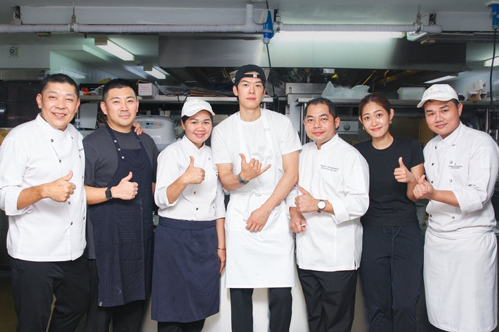 เชฟออสติน คัง เชฟชาวเกาหลีใต้ชื่อดังได้จัดเวิร์คช็อปสุดพิเศษให้กับทีมงานของโรงแรม อินเตอร์คอนติเนนทัล หัวหิน รีสอร์ต