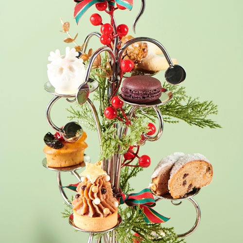 วอร์มหัวใจให้อบอุ่นด้วย 14 “Festive Afternoon Tea” ชุดน้ำชายามบ่ายธีมคริสต์มาส จากโรงแรมสุดปัง