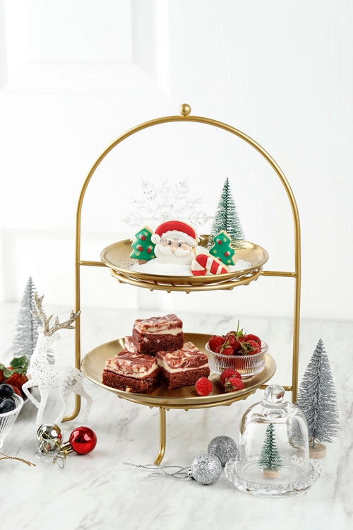 วอร์มหัวใจให้อบอุ่นด้วย 14 “Festive Afternoon Tea” ชุดน้ำชายามบ่ายธีมคริสต์มาส จากโรงแรมสุดปัง