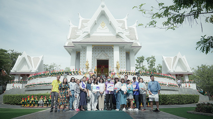 กรุงไทย–แอกซ่า ประกันชีวิต เอาใจลูกค้าคนสำคัญจัดกิจกรรม “1 Day Trip พามู กินปู ดูวิว ที่ สมุทรสาคร”