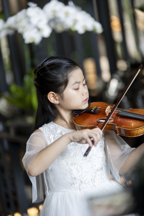 การแสดงดนตรี สินธร เคมปินสกี้ คอนเซอร์ทินี้ (Sindhorn Kempinski Concertini) ณ โรงแรมสินธร เคมปินสกี้ กรุงเทพฯ