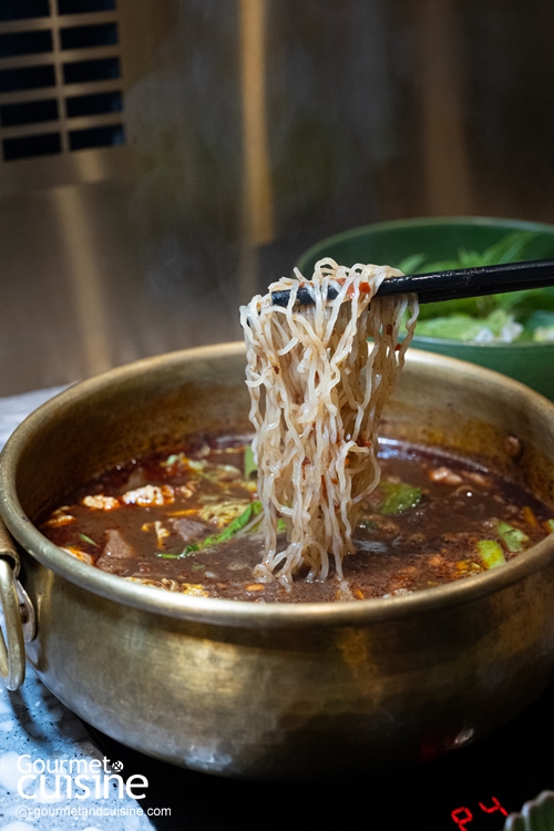 “ทองสมิทธ์ HOT POT” หม้อไฟก๋วยเตี๋ยวเรือรสเด็ดแห่ง Emsphere (BTS พร้อมพงษ์)