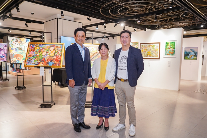 สยาม ทาคาชิมายะ ห้างสรรพสินค้าญี่ปุ่นขนานแท้แห่งเดียวในประเทศไทย ณ ไอคอนสยาม ร่วมกับ พาเลท อารต์สเปช แกลลอรี่แสดงผลงานศิลปะชั้นนำของไทย จัดนิทรรศการ “White Canvas Thailand 2023 ครั้งที่ 4 : ผลงานของศิลปินรุ่นใหม่จากการประกวดโครงการผืนผ้าใบสีขาว ประจำปี 2023”