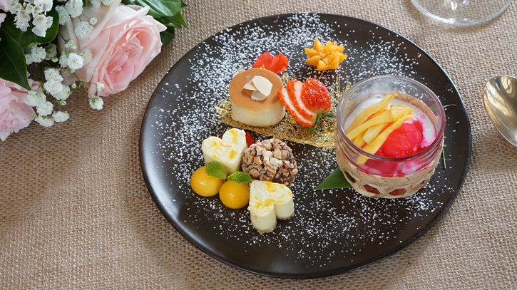THE DRAGON’S AUSPICIOUS LOVE MENU ต้อนรับปี 'มังกร' ด้วยความรัก ความสุข และความสำเร็จ! ที่บลู เอเลเฟ่นท์