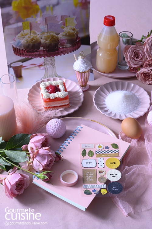 แต่งจานขนมให้สวยหวานในธีม "Rose Valentine" ด้วยดอกกุหลาบเคลือบเกล็ดน้ำตาล