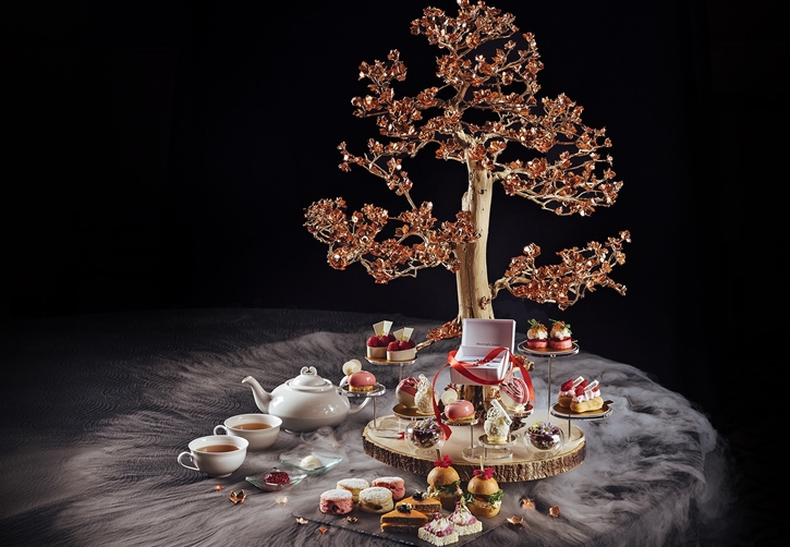 “The Tree of Love X RAVIPA” มอบประสบการณ์โรแมนติกตราตรึงใจกับคนพิเศษด้วยชุดน้ำชายามบ่ายพร้อมสร้อยข้อมือแบรนด์ RAVIPA คอลเล็กชัน Unbreakable Infinity