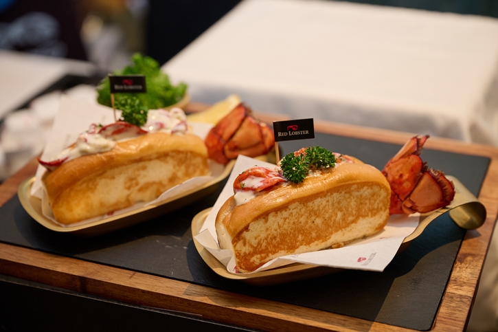 สัมผัสประสบการณ์เมนูล็อบสเตอร์แสนอร่อย การันตีด้วยรางวัล HELLO! Taste Awards 2024 ได้ที่ Red Lobster ทั้ง 2 สาขา