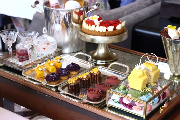 In Her Garden Afternoon Tea ชุดน้ำชายามบ่ายที่บานสะพรั่งดังสวนดอกไม้ที่ Rosewood Bangkok