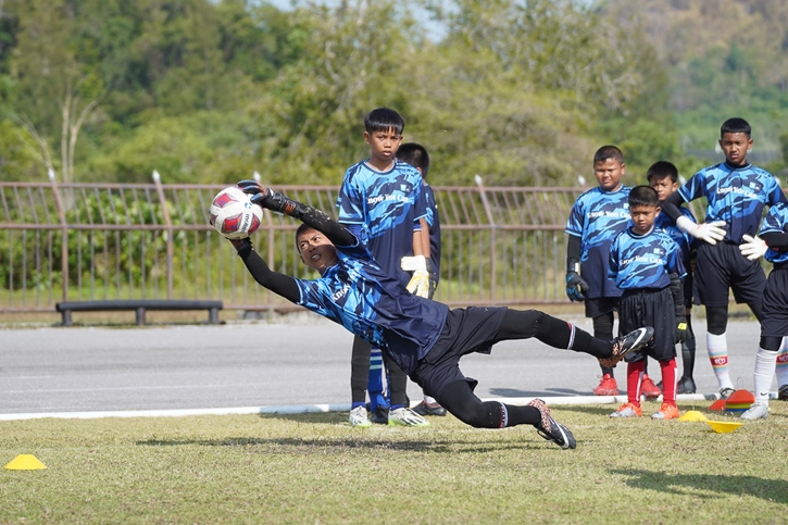 Season 4 คึกคัก สนามสาม ภาคใต้ เยาวชนกว่า 300 คน ร่วมโครงการ KTAXA KYC Football Youth (U15) Academy