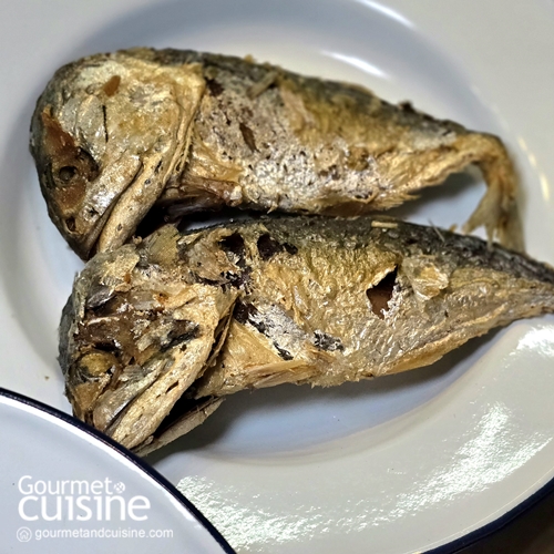 หิวดึกมาทางนี้ ‘จิ๊นทอดป้าตือ’ ร้านอาหารเหนือคิวยาวเอาใจคนรักสตรีทฟู้ด ซอยวิภาวดี 16/33