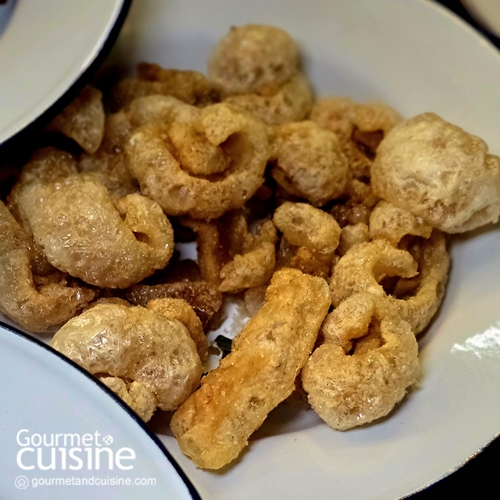 หิวดึกมาทางนี้ ‘จิ๊นทอดป้าตือ’ ร้านอาหารเหนือคิวยาวเอาใจคนรักสตรีทฟู้ด ซอยวิภาวดี 16/33
