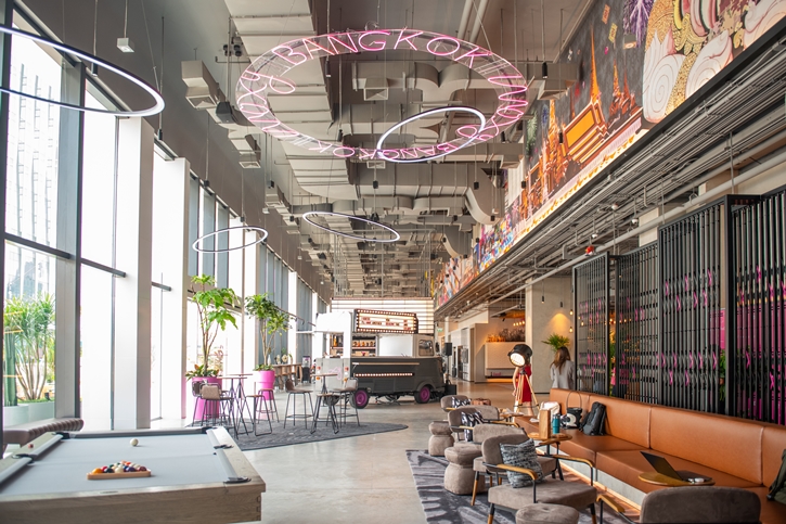 Moxy Bangkok Ratchaprasong โรงแรมม็อกซี่แห่งแรกของประเทศไทยมาแล้ว